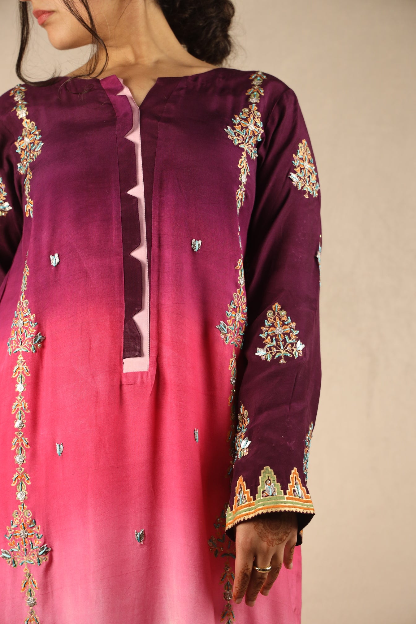 FAALSA OMBRE', BLOCK-PRINTED EMBELLISHED SUIT